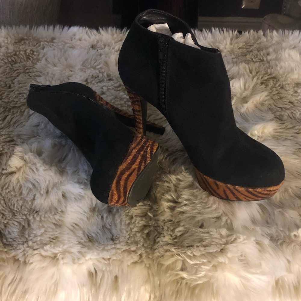 Hardly worn platform booties
